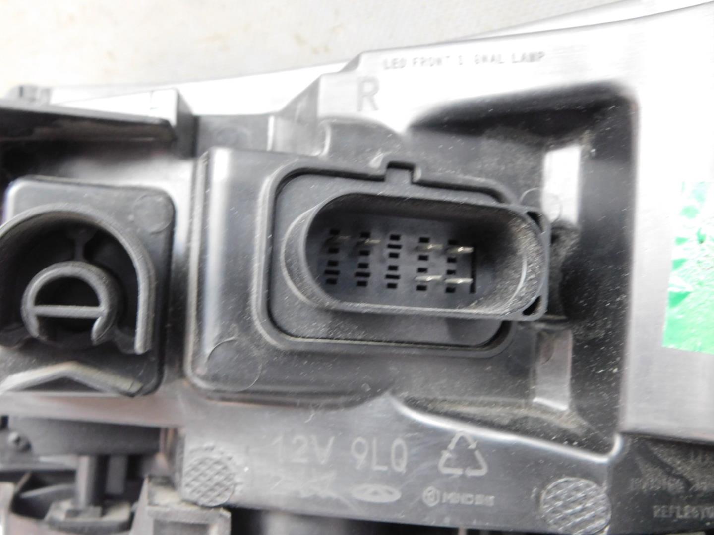 Габарит передний правый