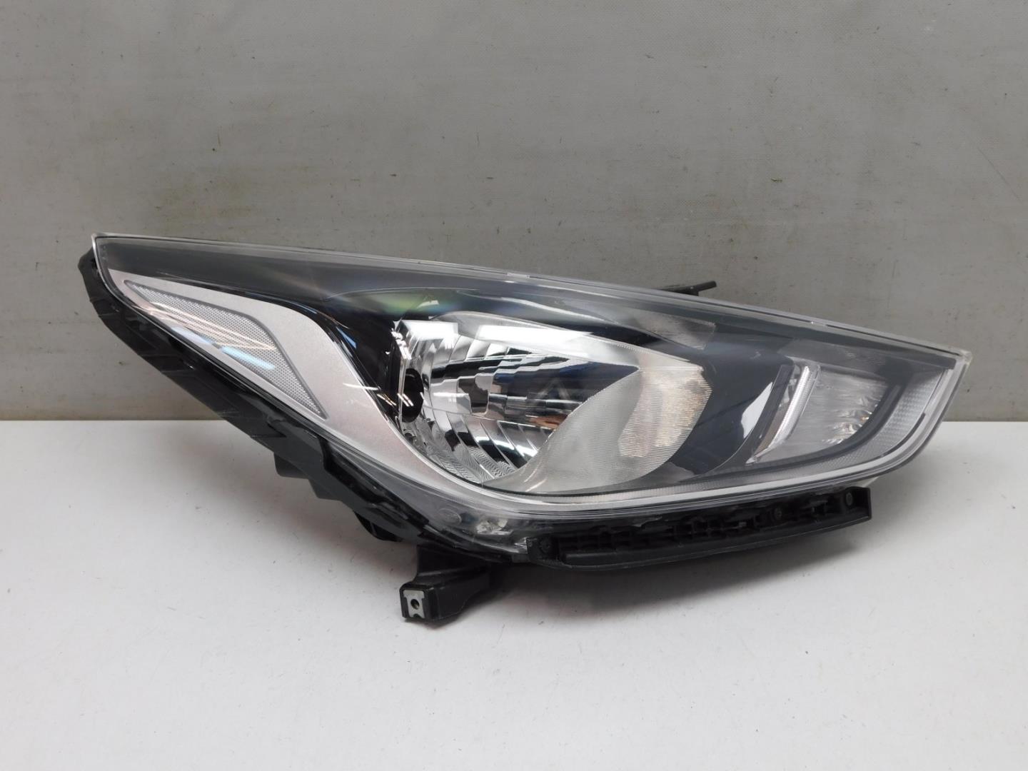 Фара противотуманная