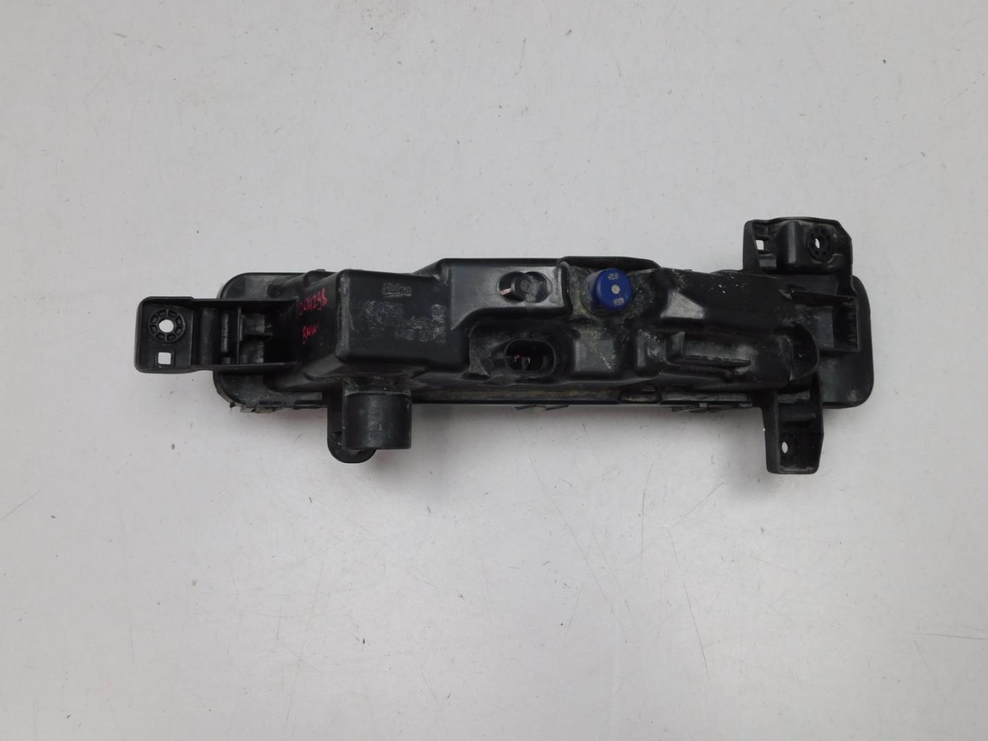 Фара противотуманная правая