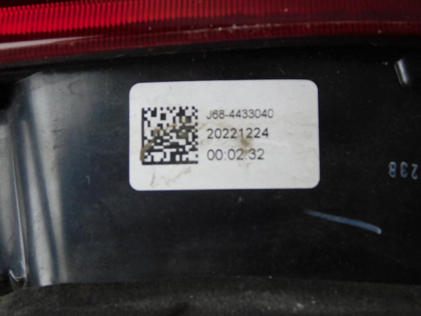 Фонарь задний внутренний правый