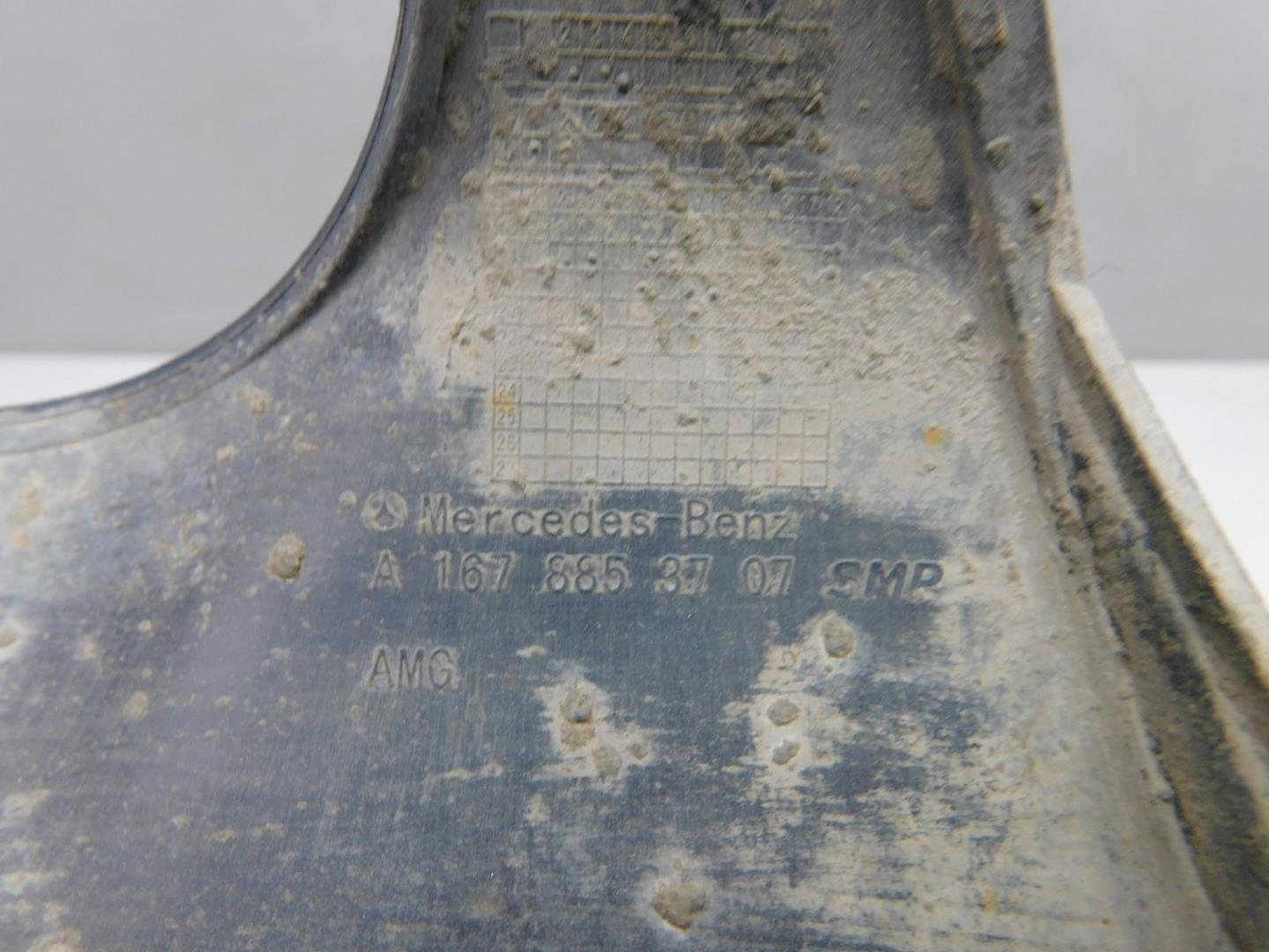 Накладка заднего бампера левая