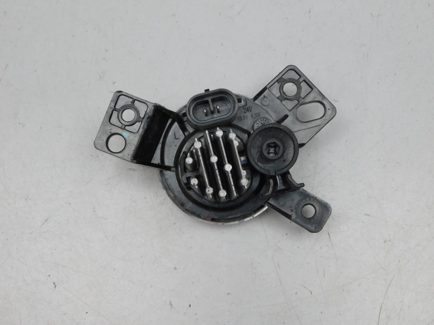 Фара противотуманная левая