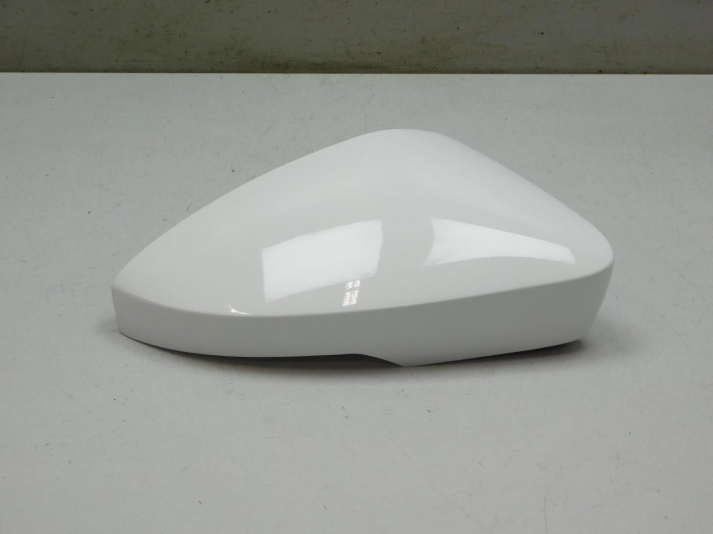 Накладка зеркала правого