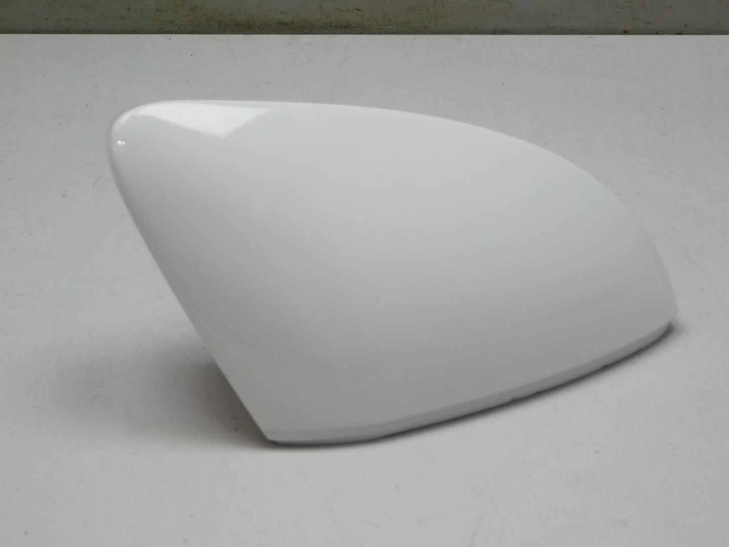 Накладка зеркала правого