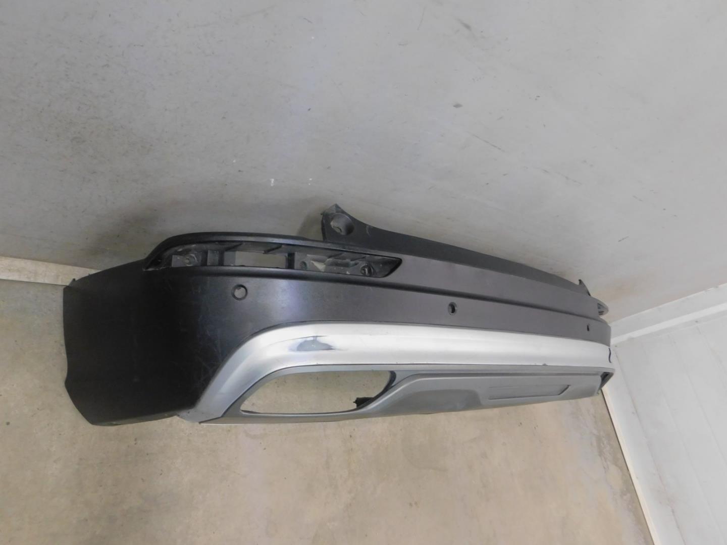 Бампер задний