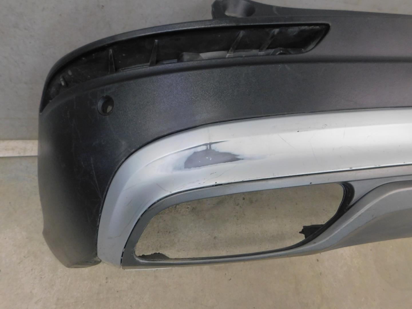 Бампер задний