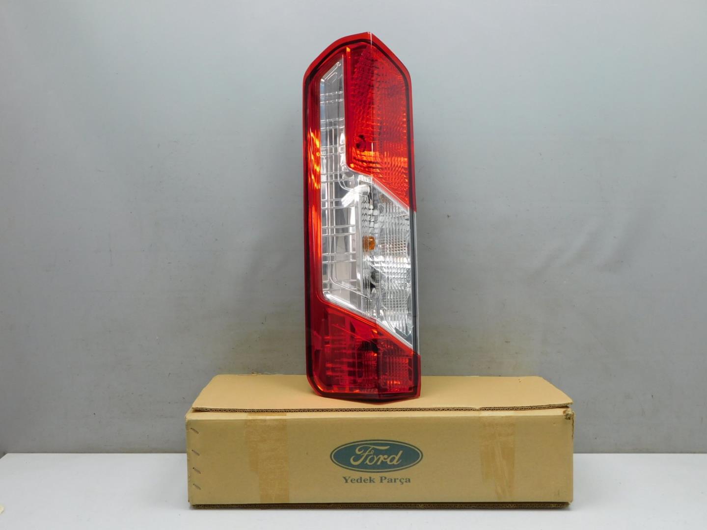 Фонарь задний левый