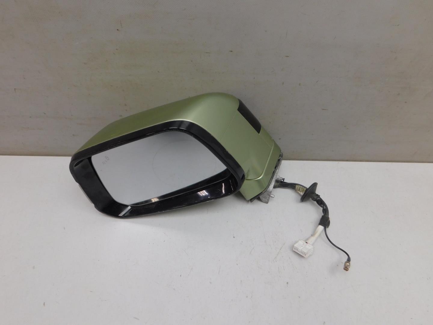 Зеркало левое электрическое