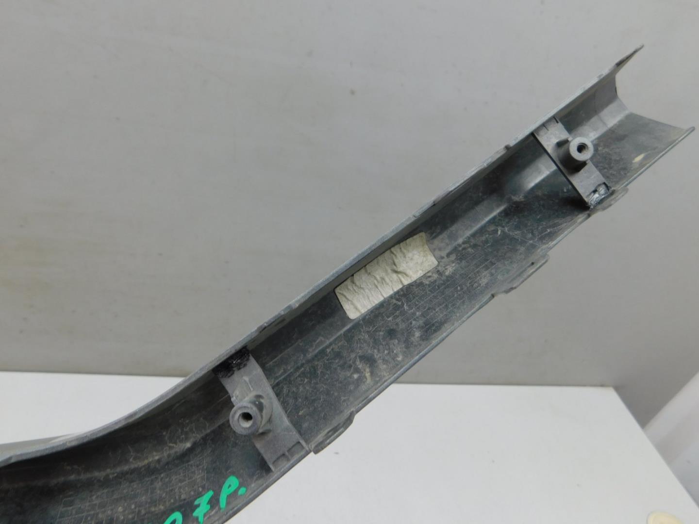 Накладка переднего бампера