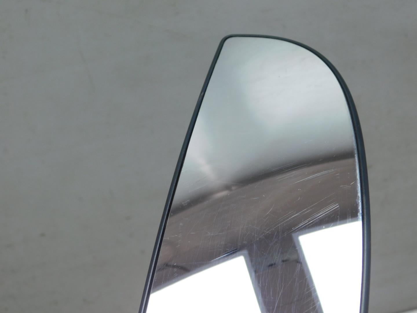 Стекло зеркала электрического правого