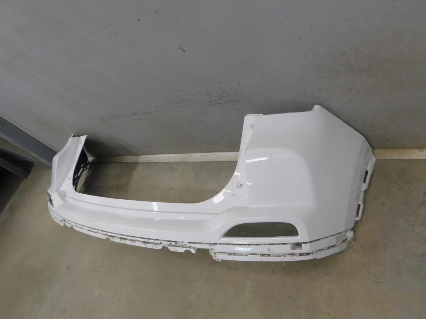 Бампер задний