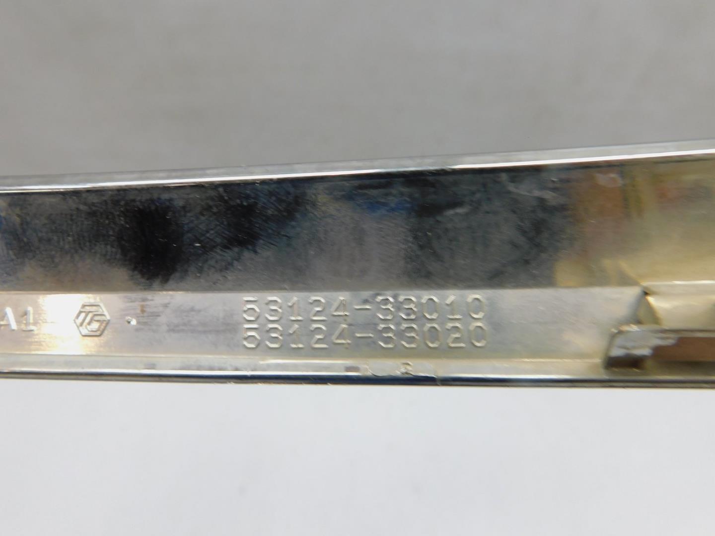 Накладка на решетку радиатора