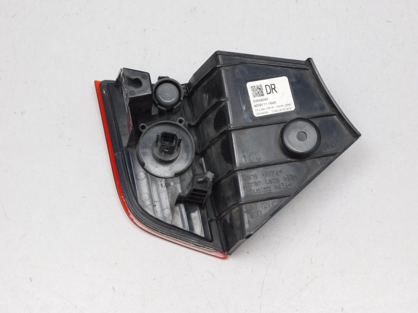 Фонарь задний в бампер правый