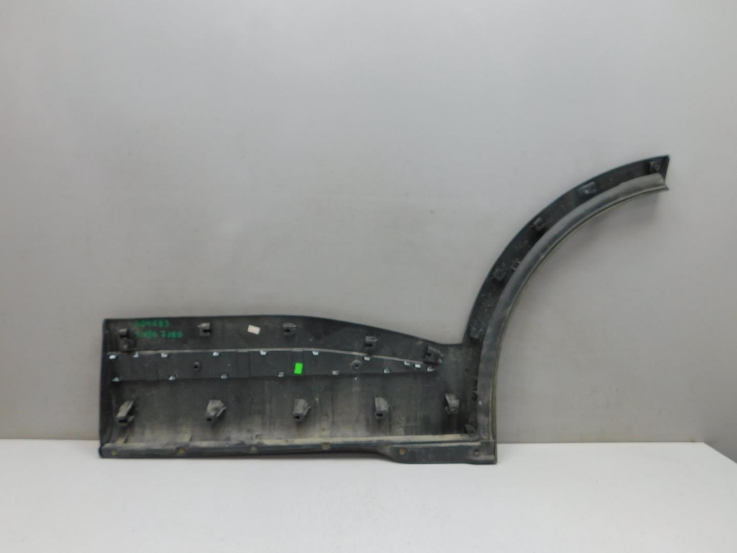 Накладка двери задней правой