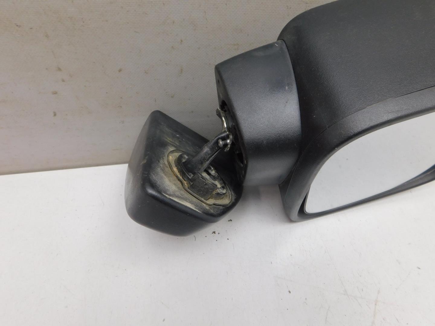 Зеркало правое электрическое