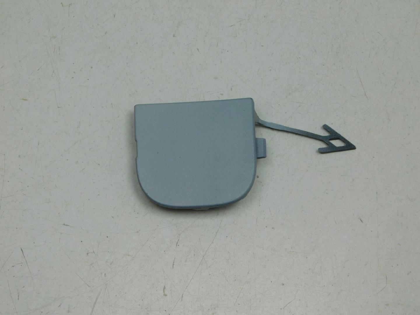 Заглушка буксировочного крюка