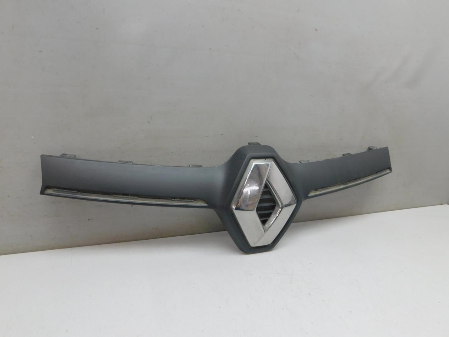 Накладка на решетку радиатора