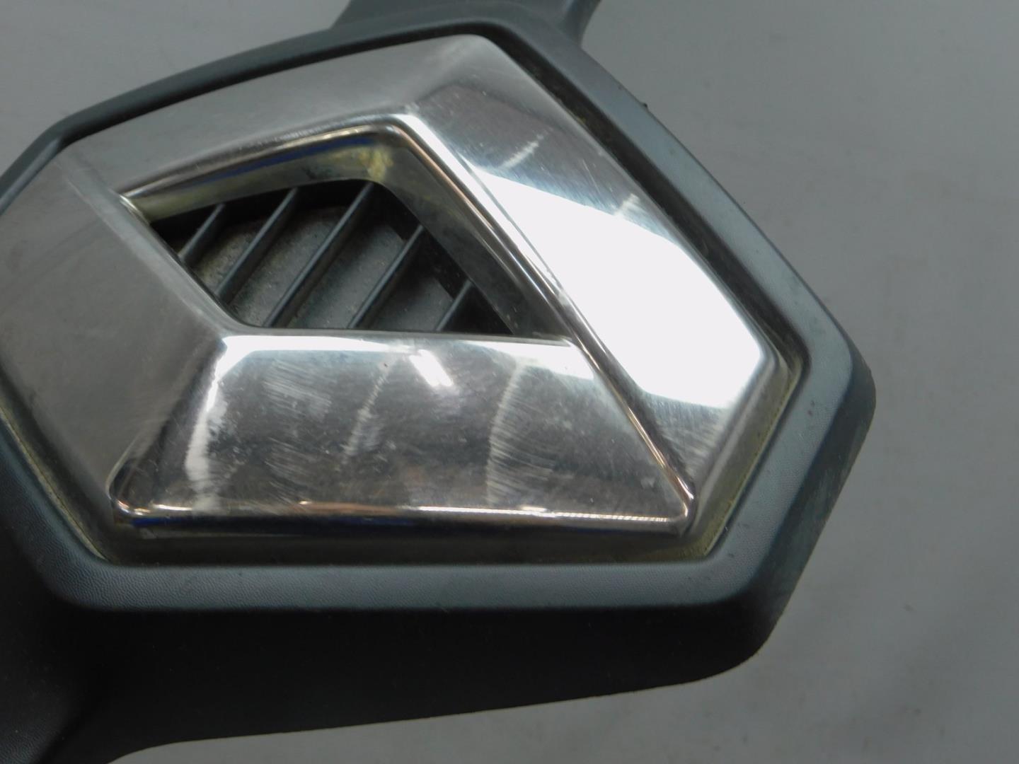 Накладка на решетку радиатора