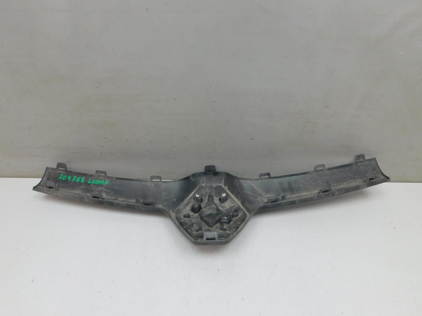 Накладка на решетку радиатора