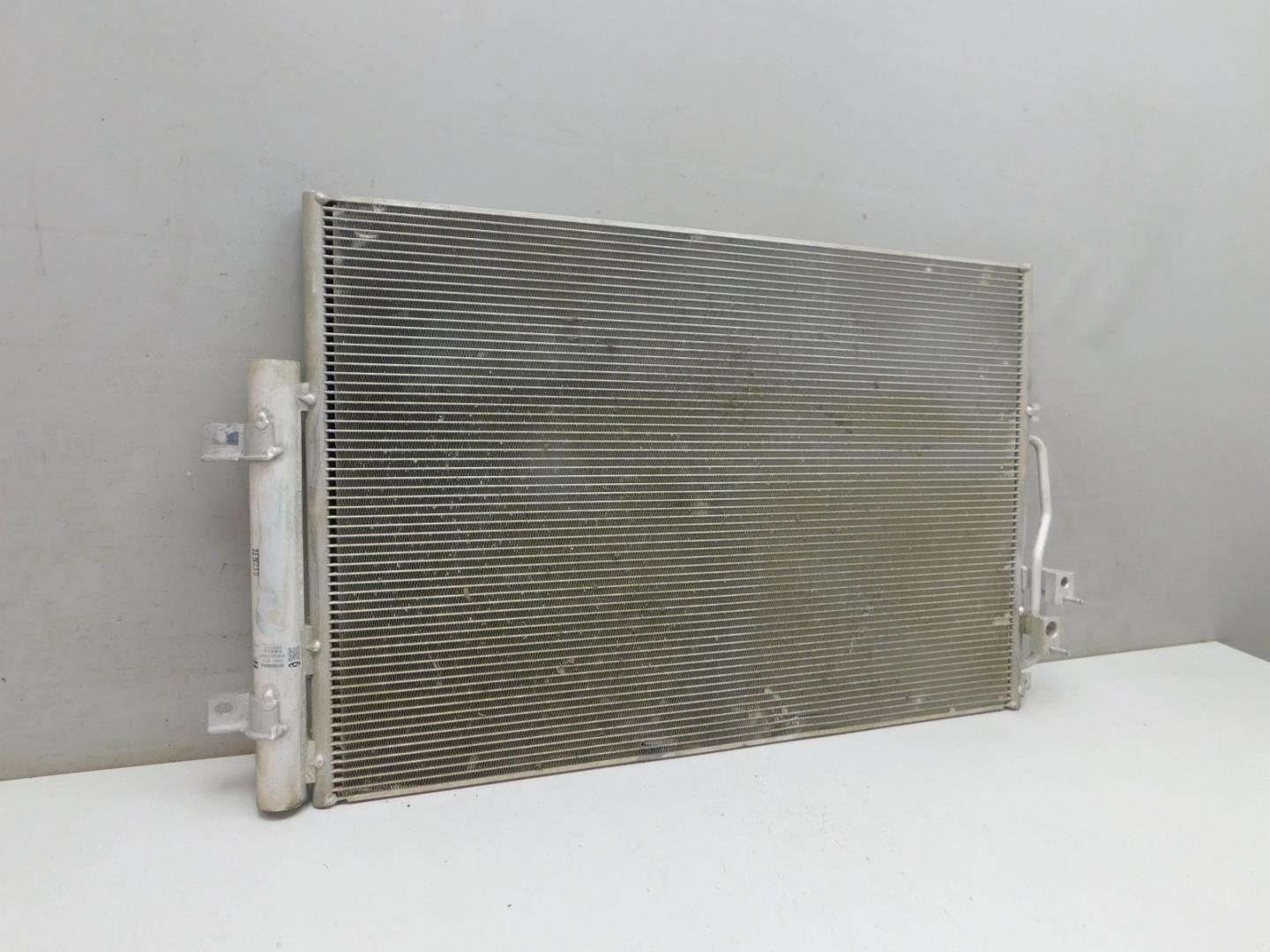 Радиатор кондиционера / конденсер
