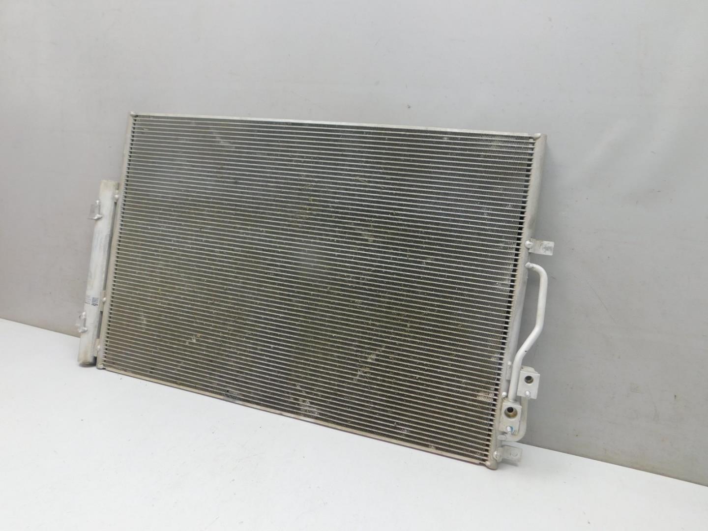 Радиатор кондиционера / конденсер