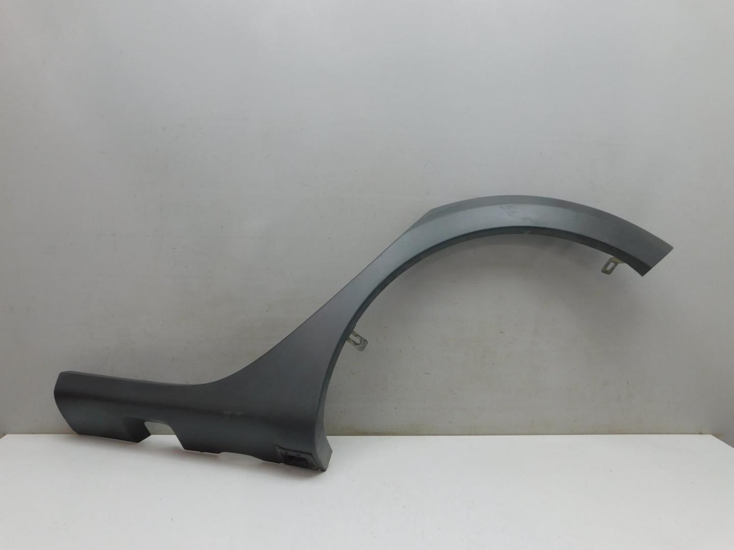 Накладка заднего крыла левого