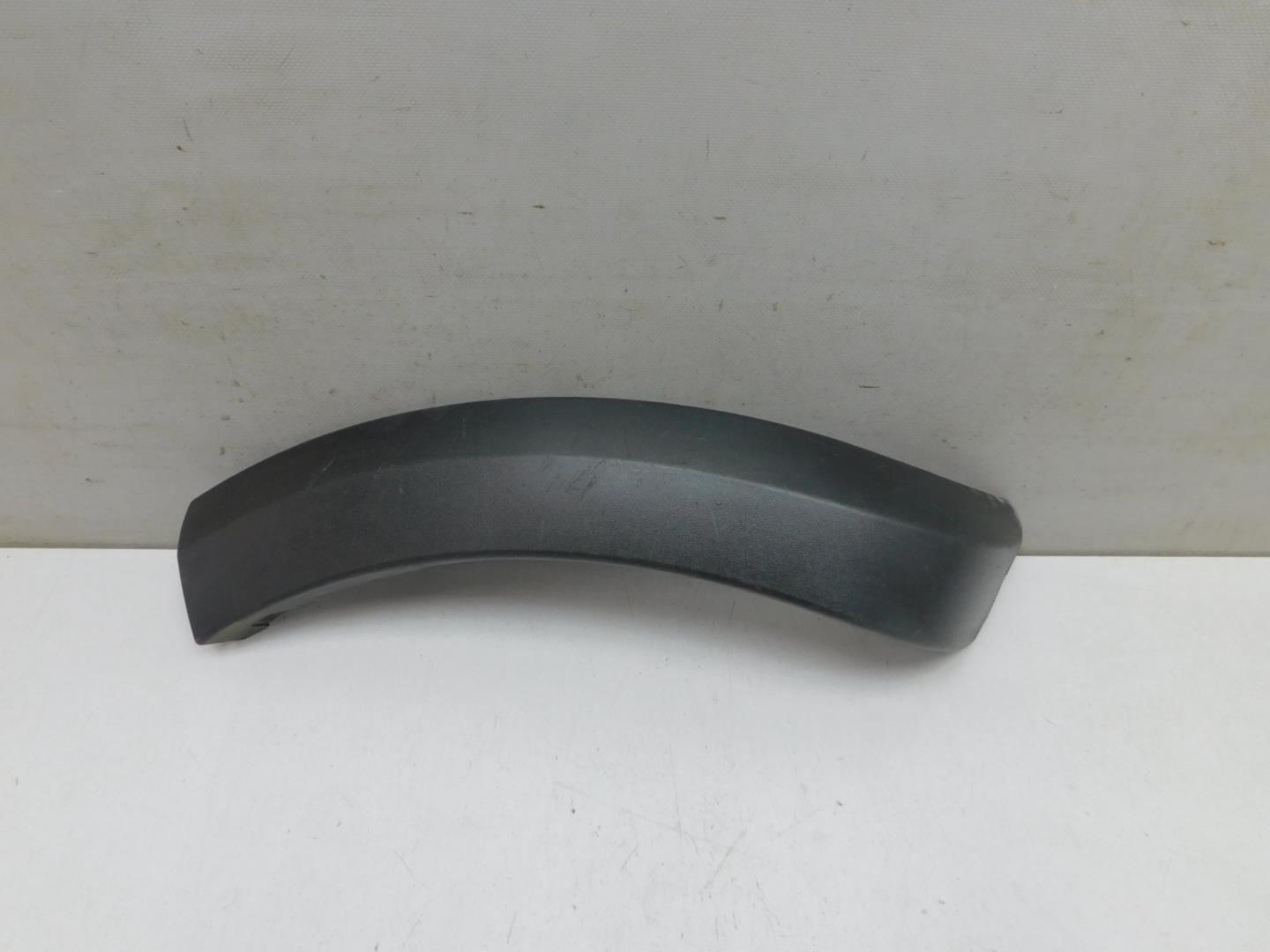 Накладка заднего бампера левая