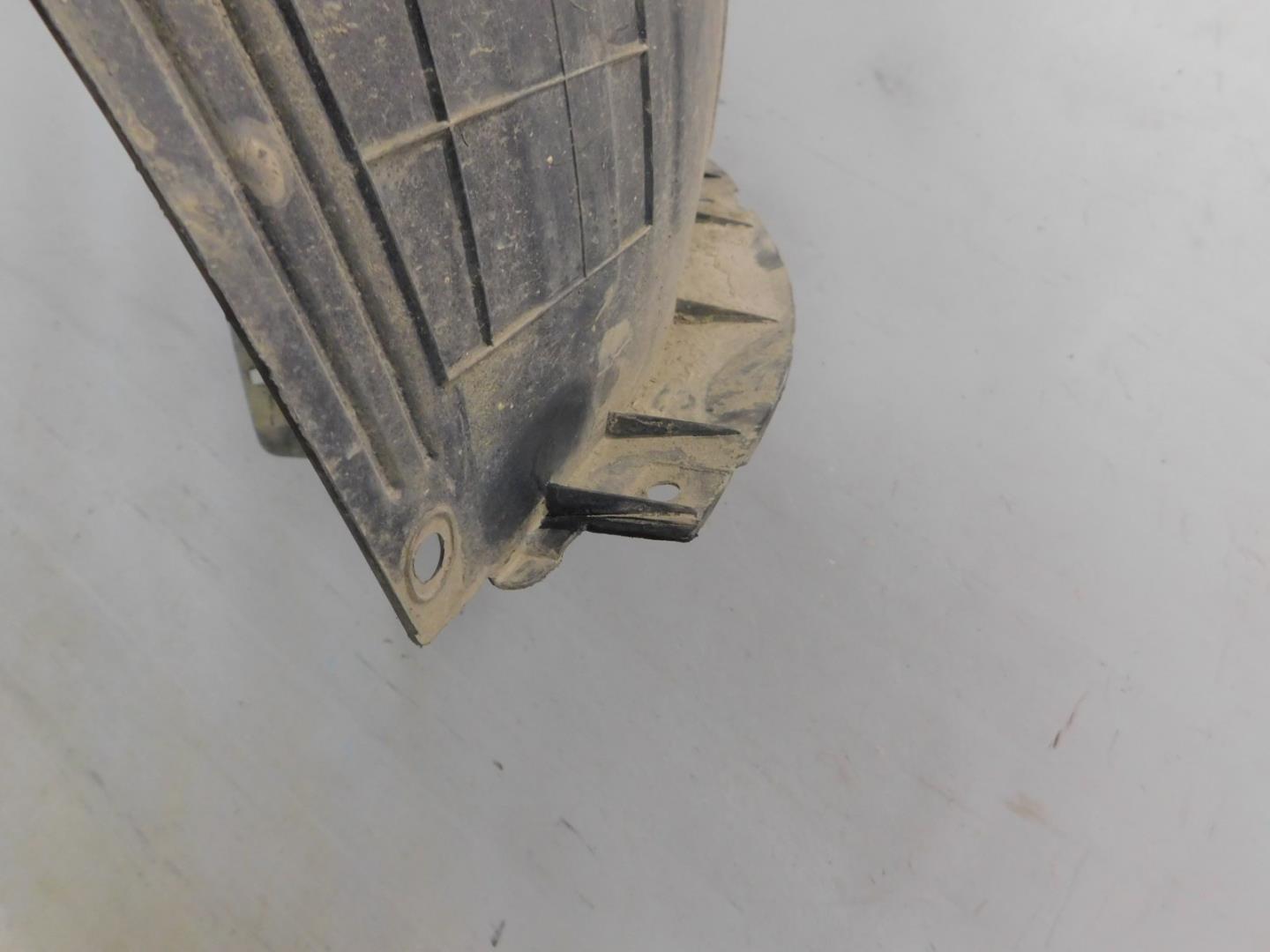 Локер передний правый