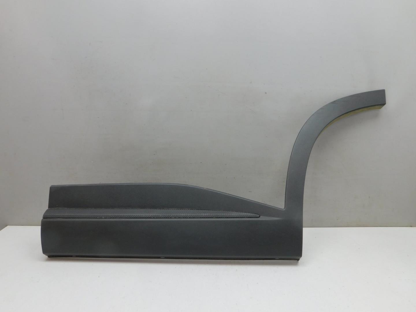 Накладка двери задней левой