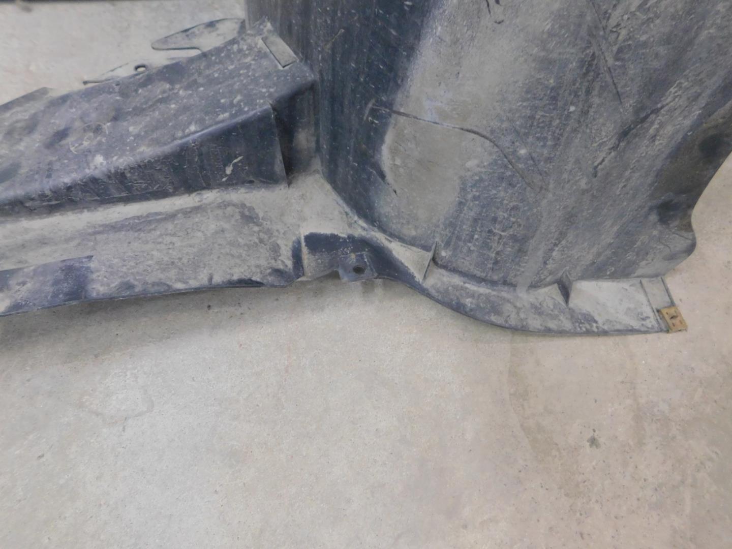 Локер передний правый