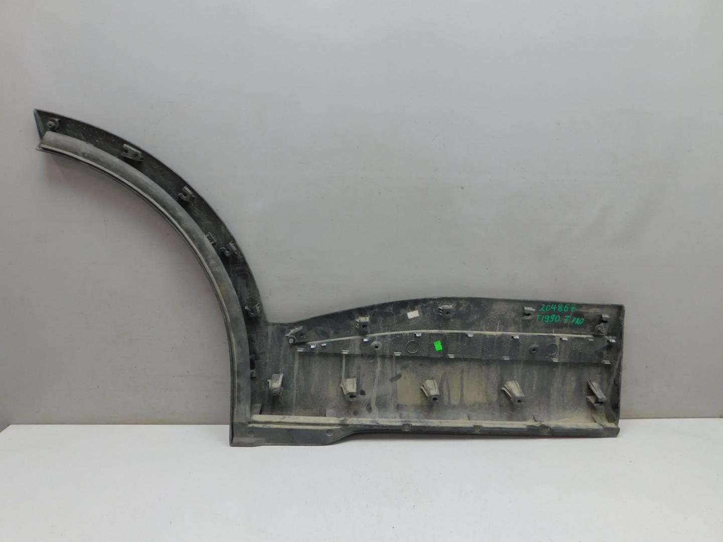 Накладка двери задней левой