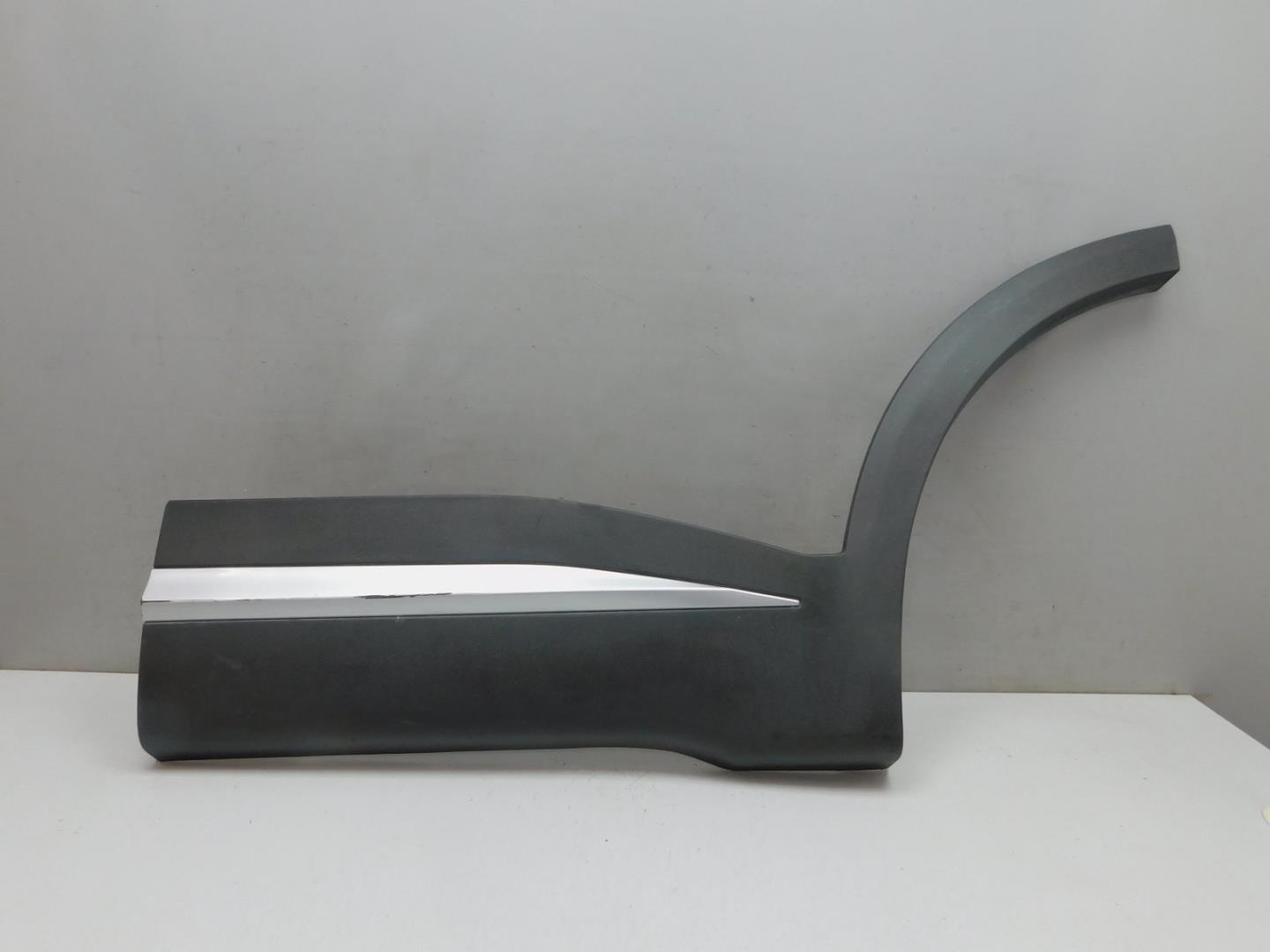 Накладка двери задней левой