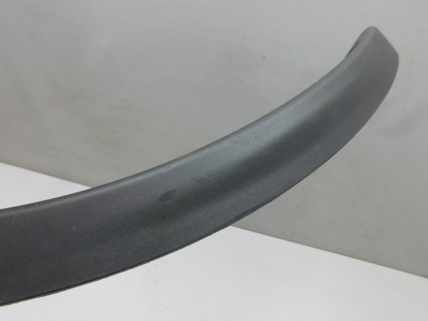 Накладка заднего крыла правого