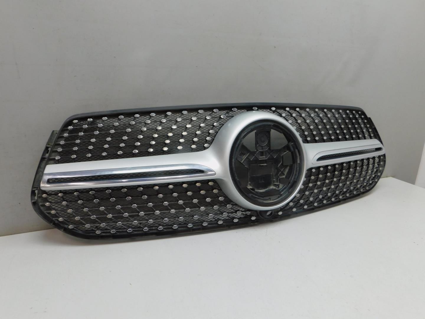 Решетка радиатора