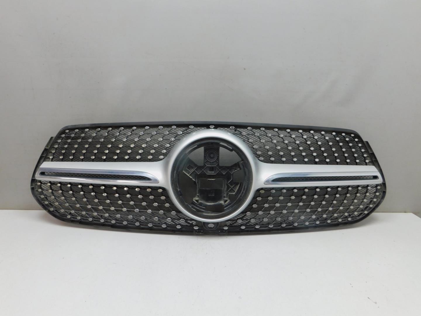 Решетка радиатора