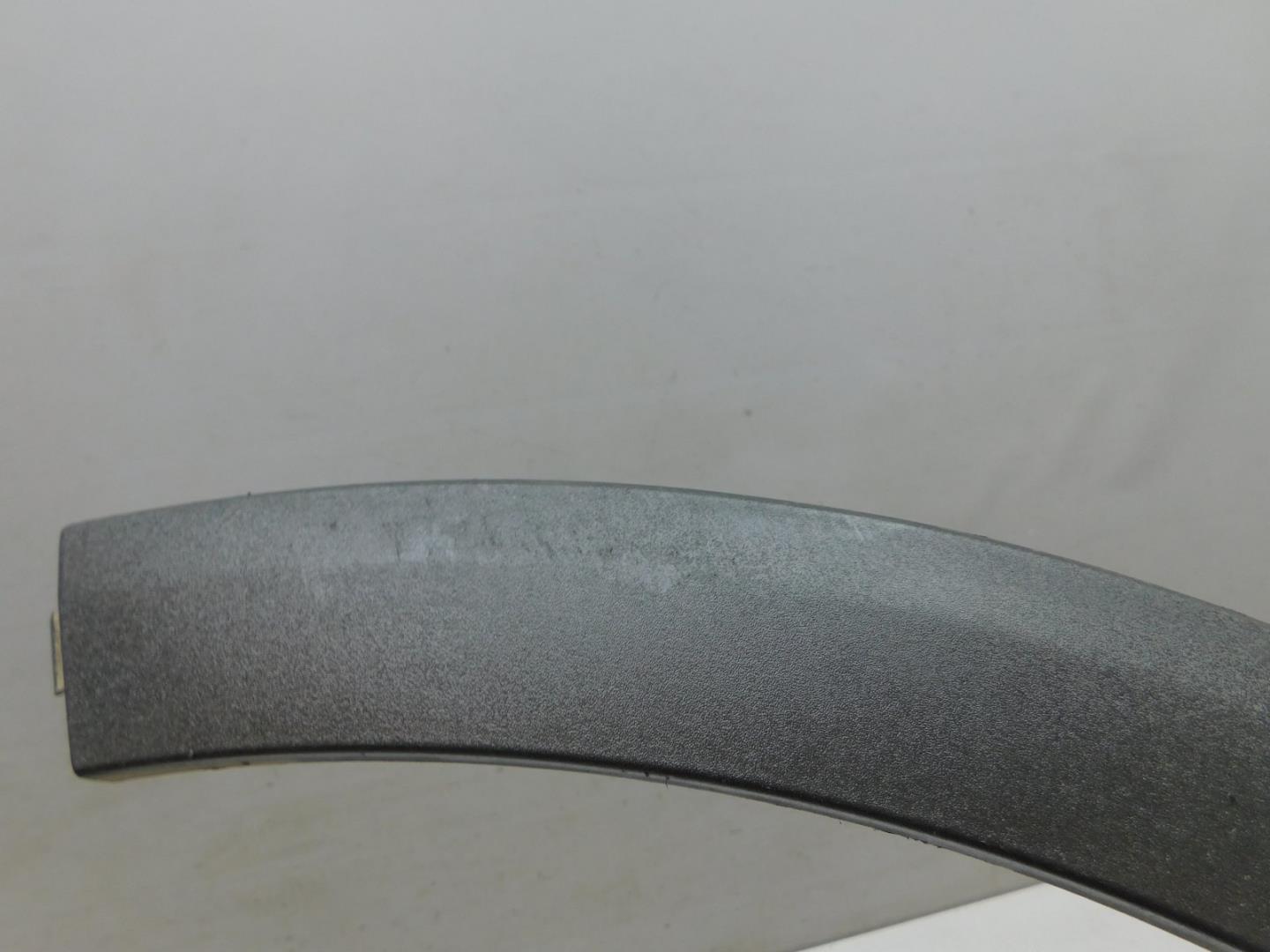 Накладка заднего крыла правого