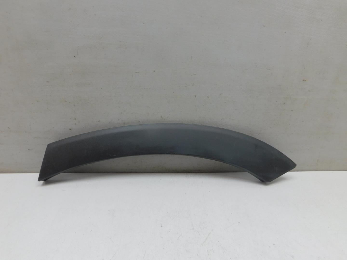 Накладка заднего крыла левого