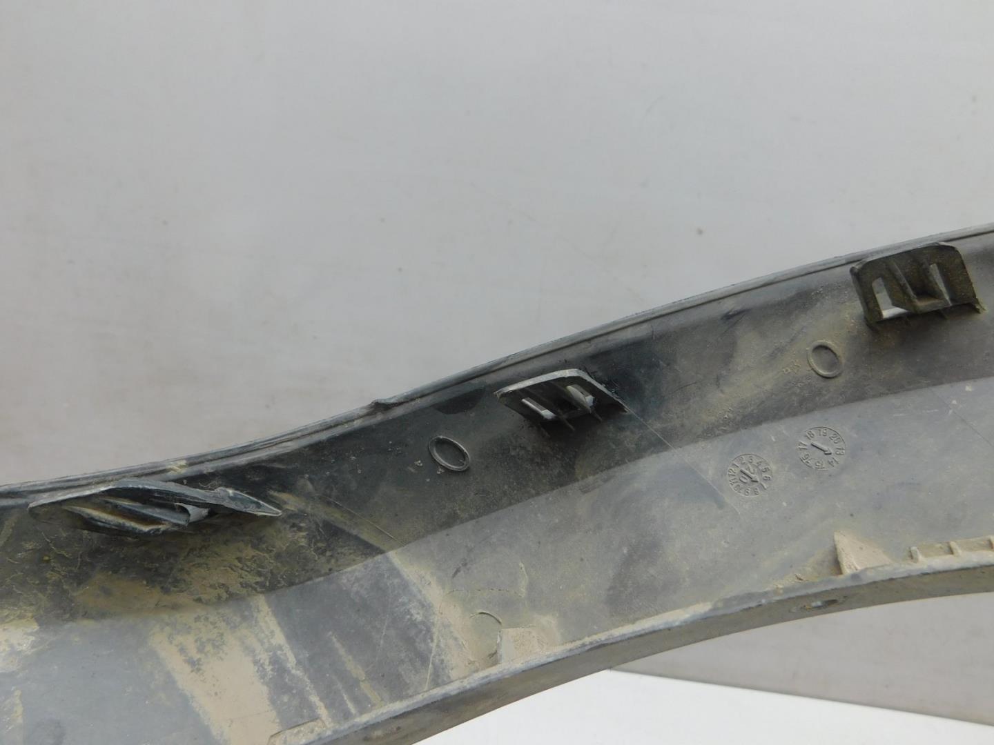 Накладка заднего бампера левая