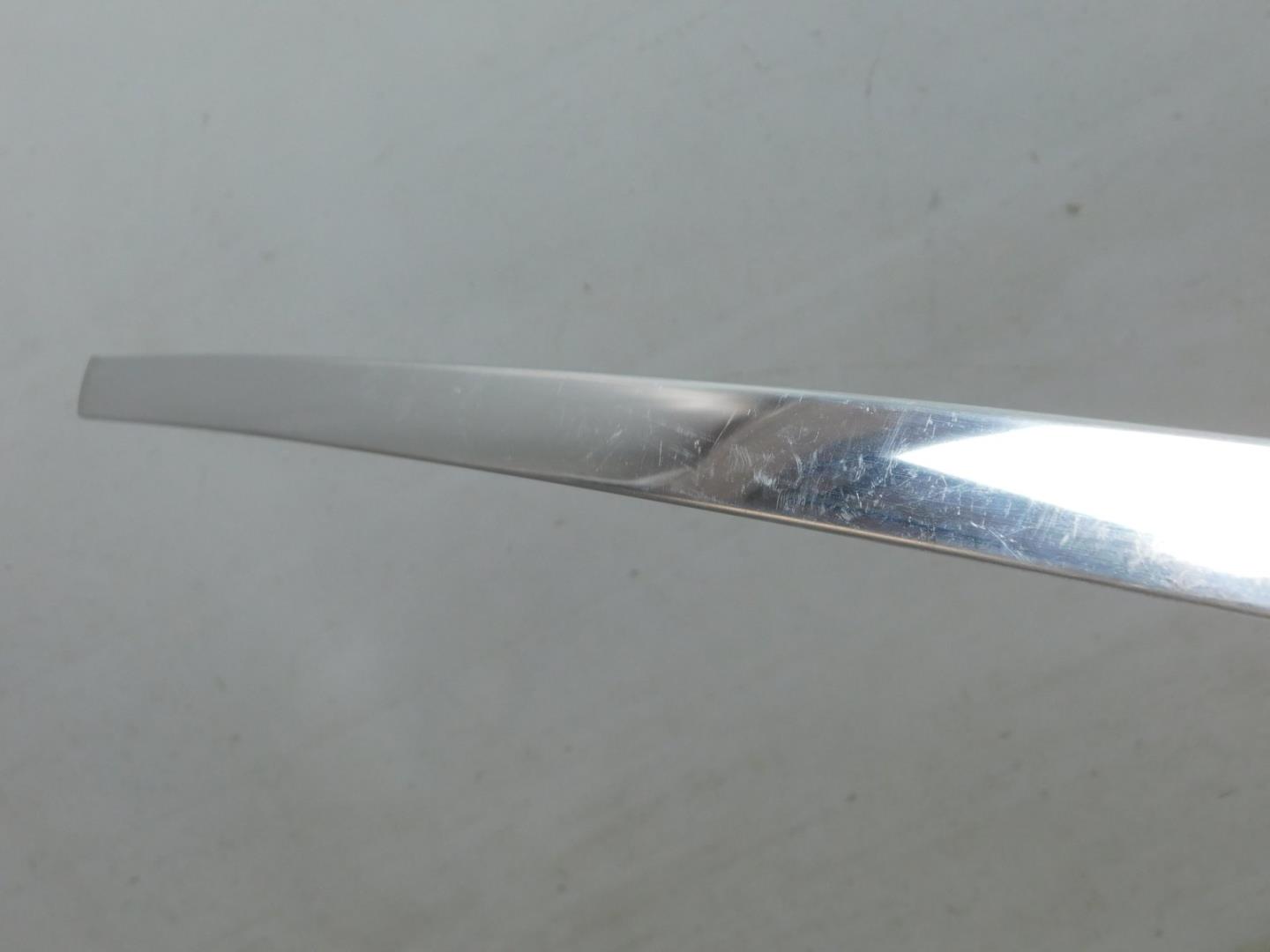 Молдинг задней левой двери