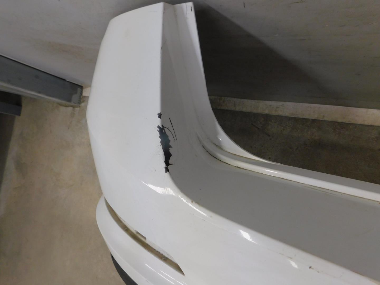 Бампер задний