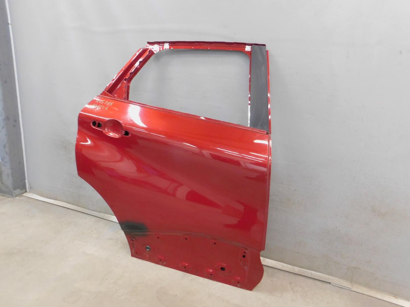 Дверь задняя правая