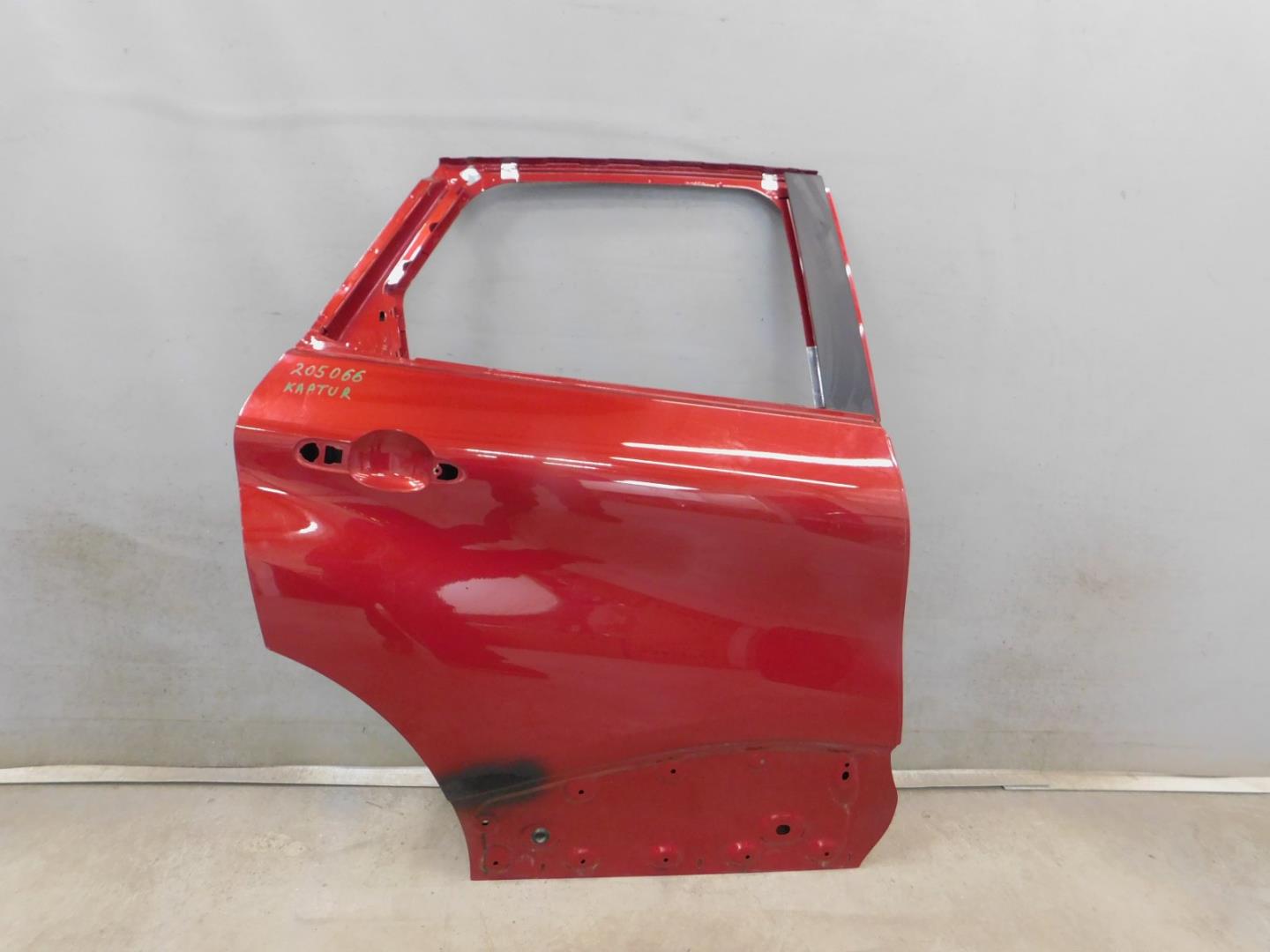 Дверь задняя правая