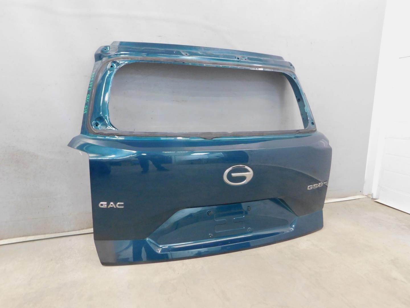 Дверь багажника