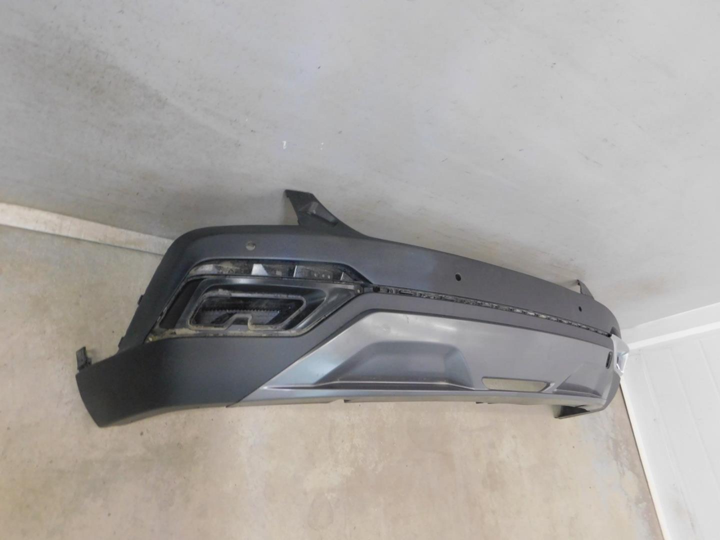 Бампер задний