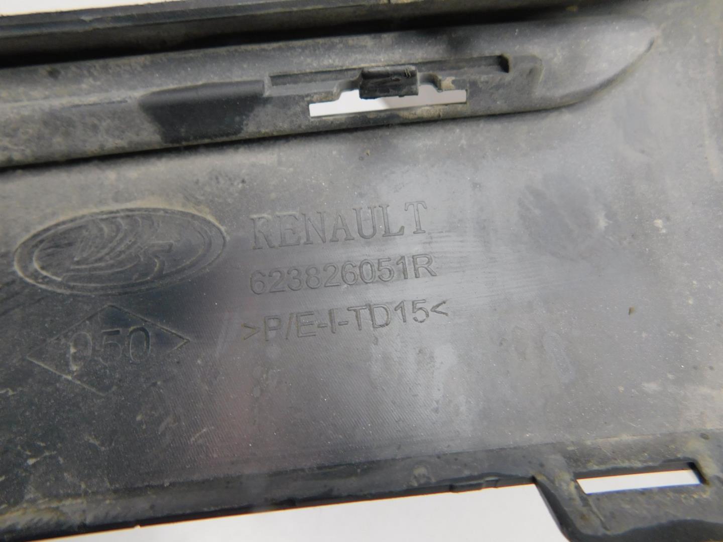 Накладка на решетку радиатора