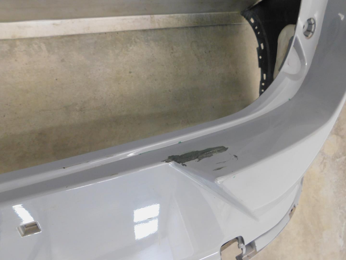 Бампер задний