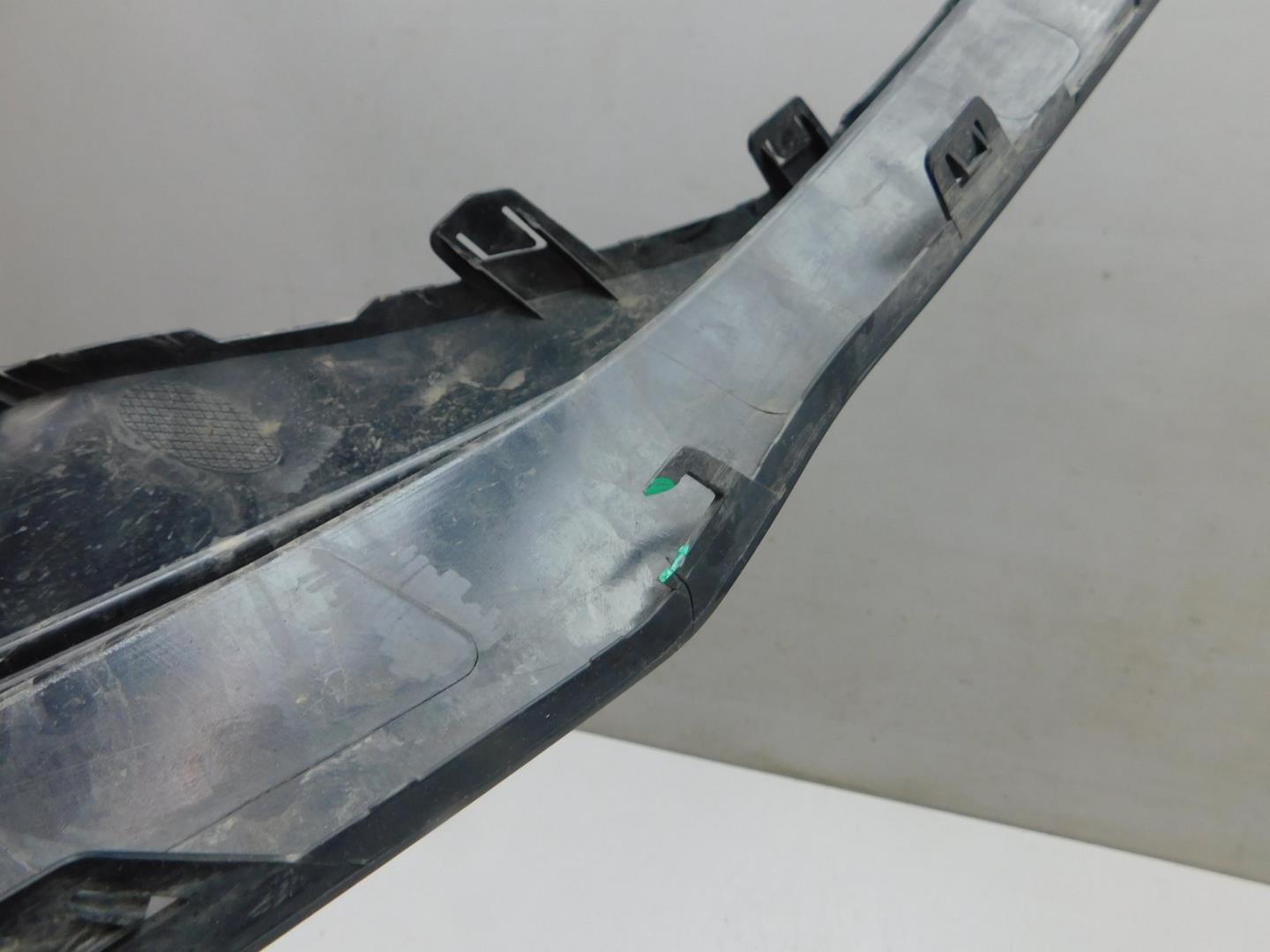 Накладка переднего бампера