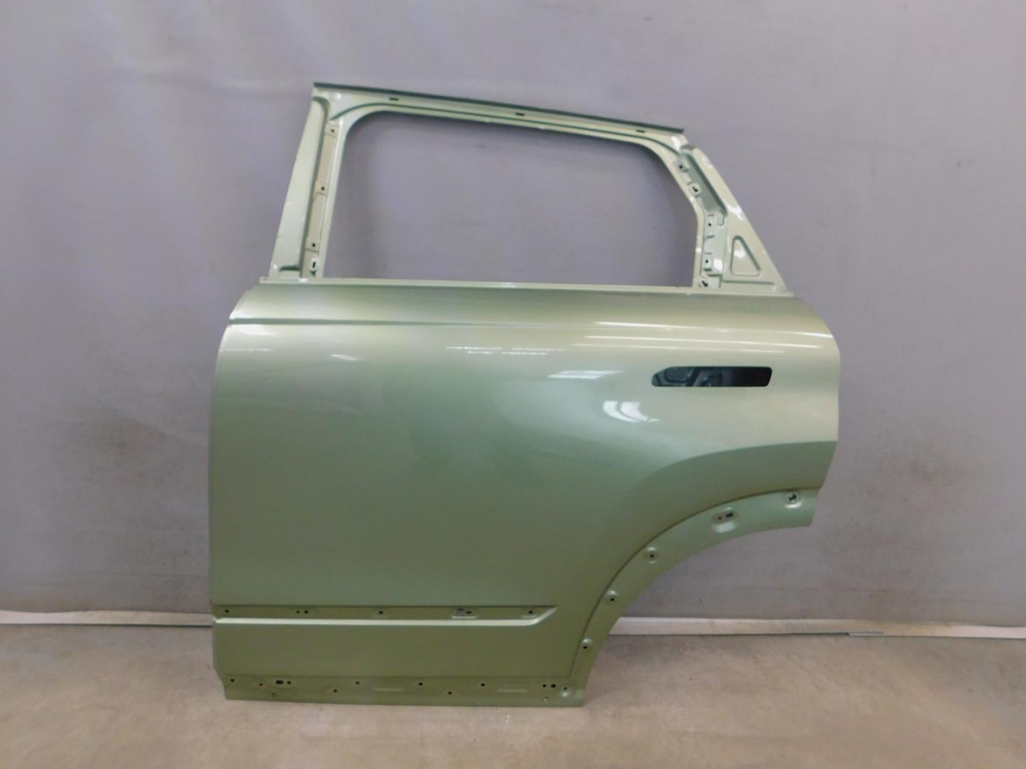 Дверь задняя левая