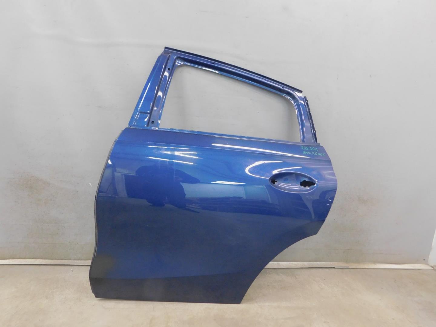 Дверь задняя левая