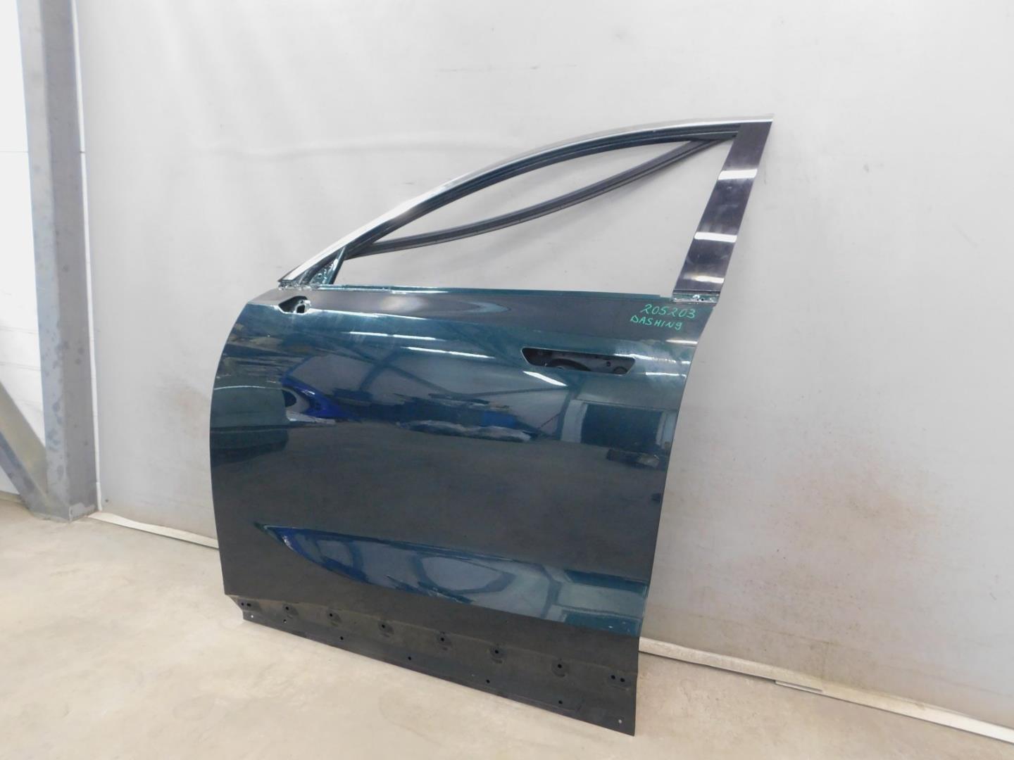 Дверь передняя левая